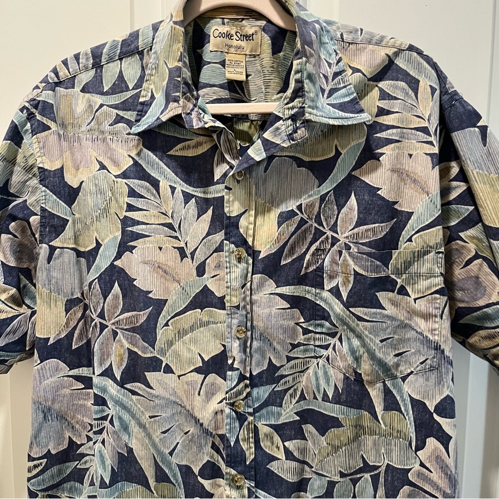 Cooke Street Honolulu Tropical Leaf Button-Up